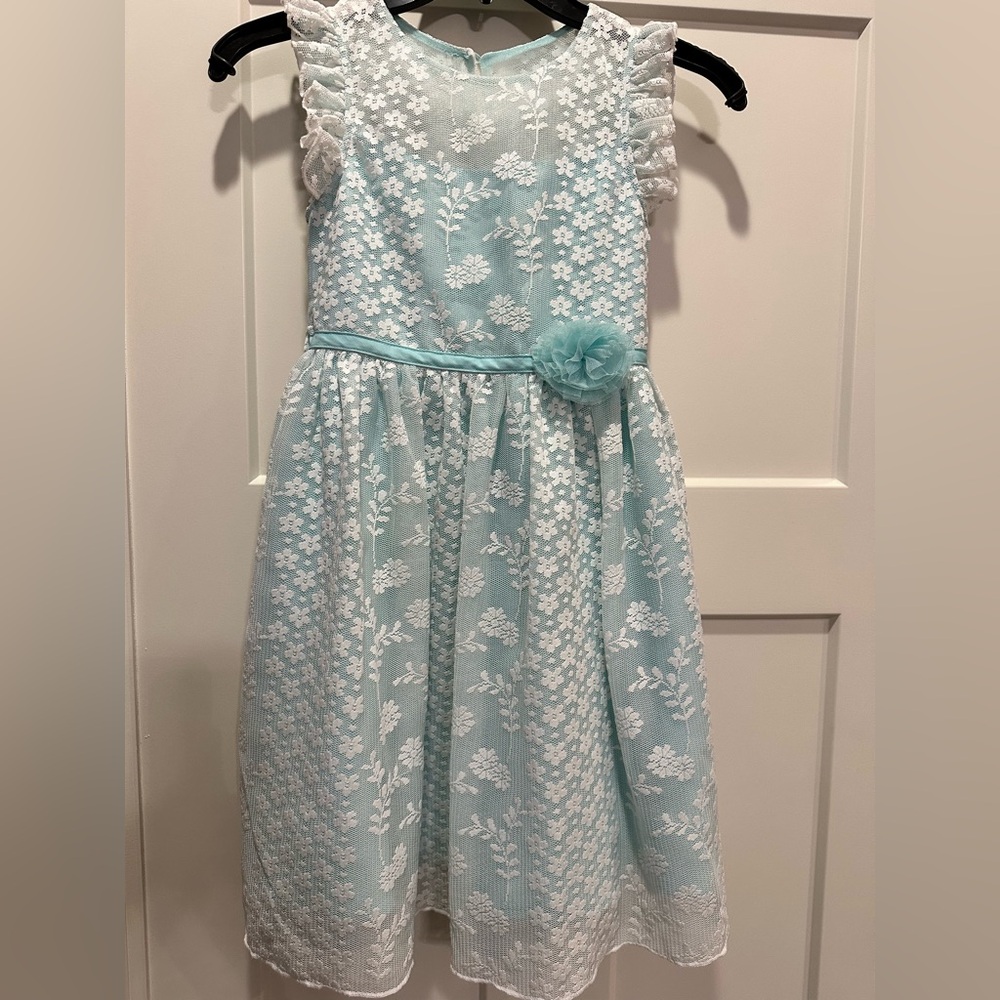 Light Blue with White Floral Overlay Girls Dress, size 6.